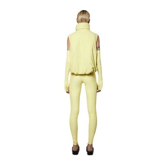 NWT Rains Loop Women’s Puffer Vest in Straw Light Yellow, Size Large Spring Ski - Picture 4 of 7